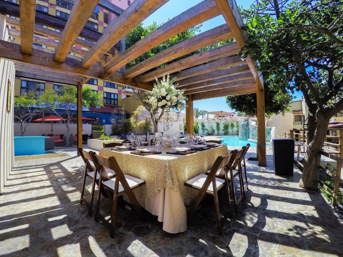 Hotel Festival Plaza Playas Росарито Екстериор снимка
